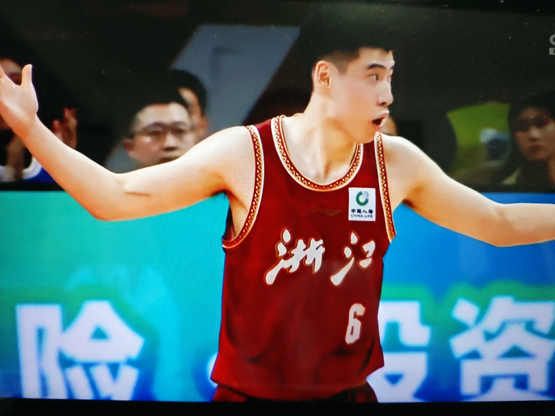 包含赛前体能课后；浙江队单刀错失备战CBA季后赛；质疑声仍在；控场能力受关注的词条九游游戏下载中心